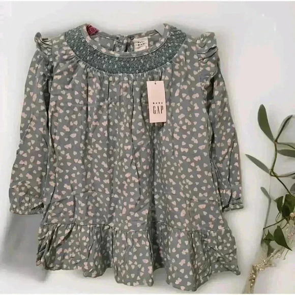 BABY GAP RUFFLE HEARTS TIERED‎ DRESS NWT 12-18MONTHS - Picture 1 of 3